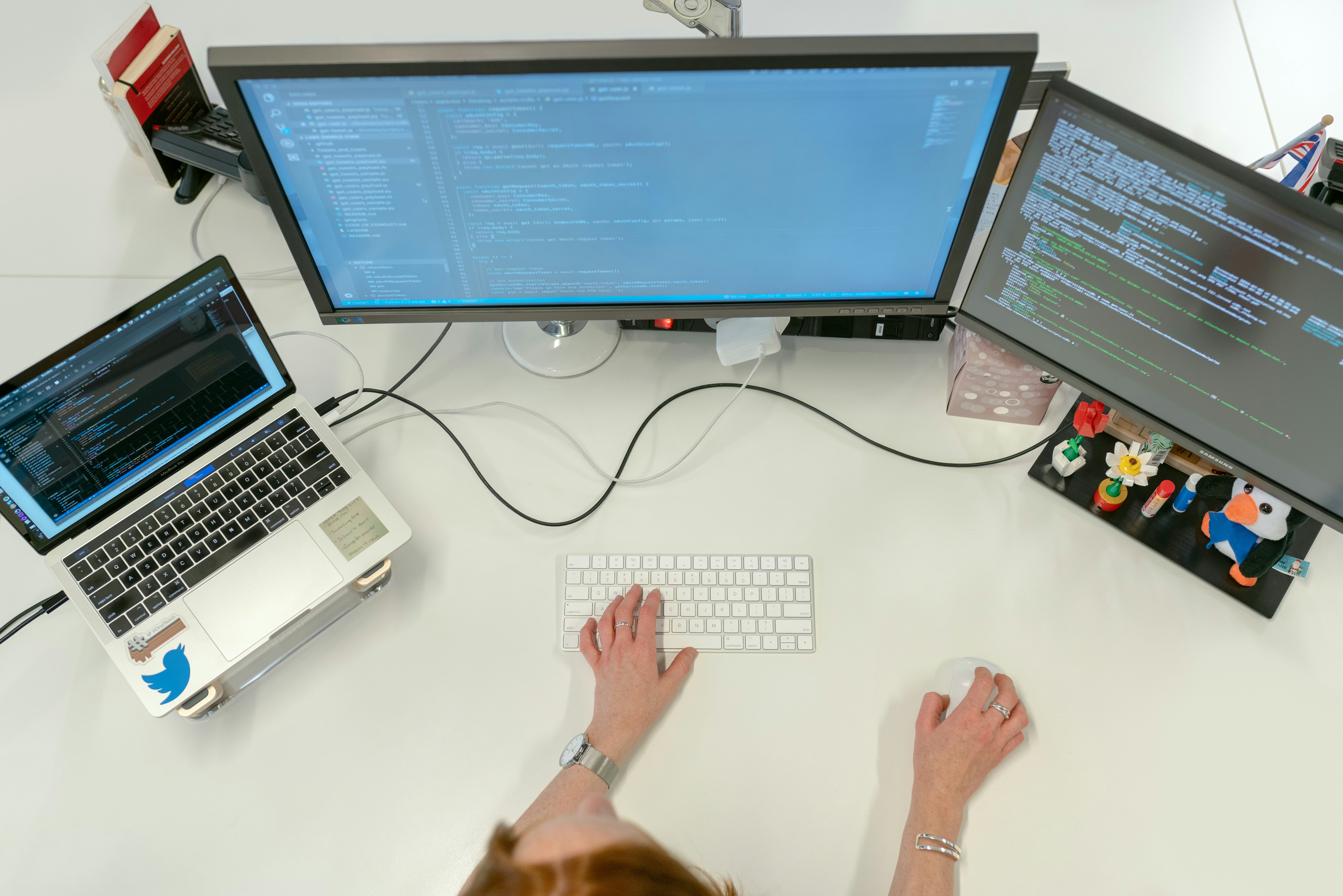 Angular Development Pros and Cons: Is It Right for Your Web Application